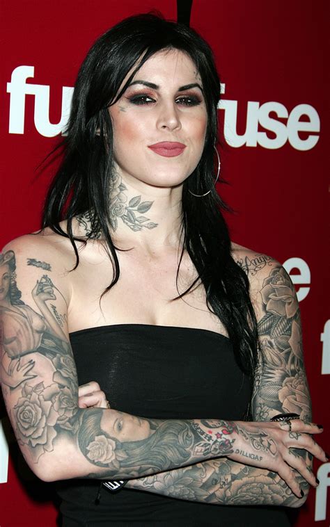 kat von d leg tattoos|Kat Von D covers herself in black tattoo work after。